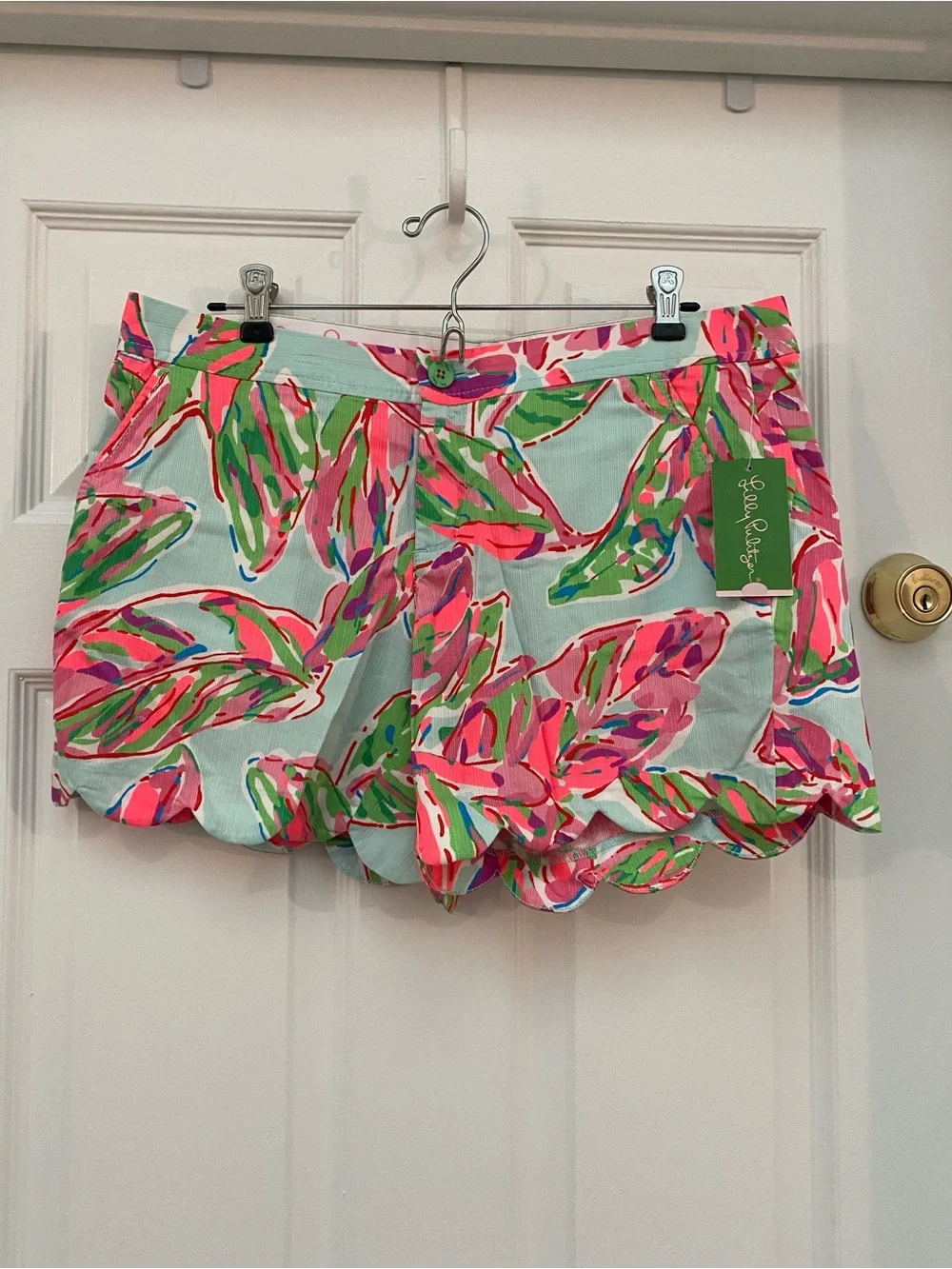 NWT Lilly Pulitzer Pink & Green Scallop-Hem High Waist Shorts - 8